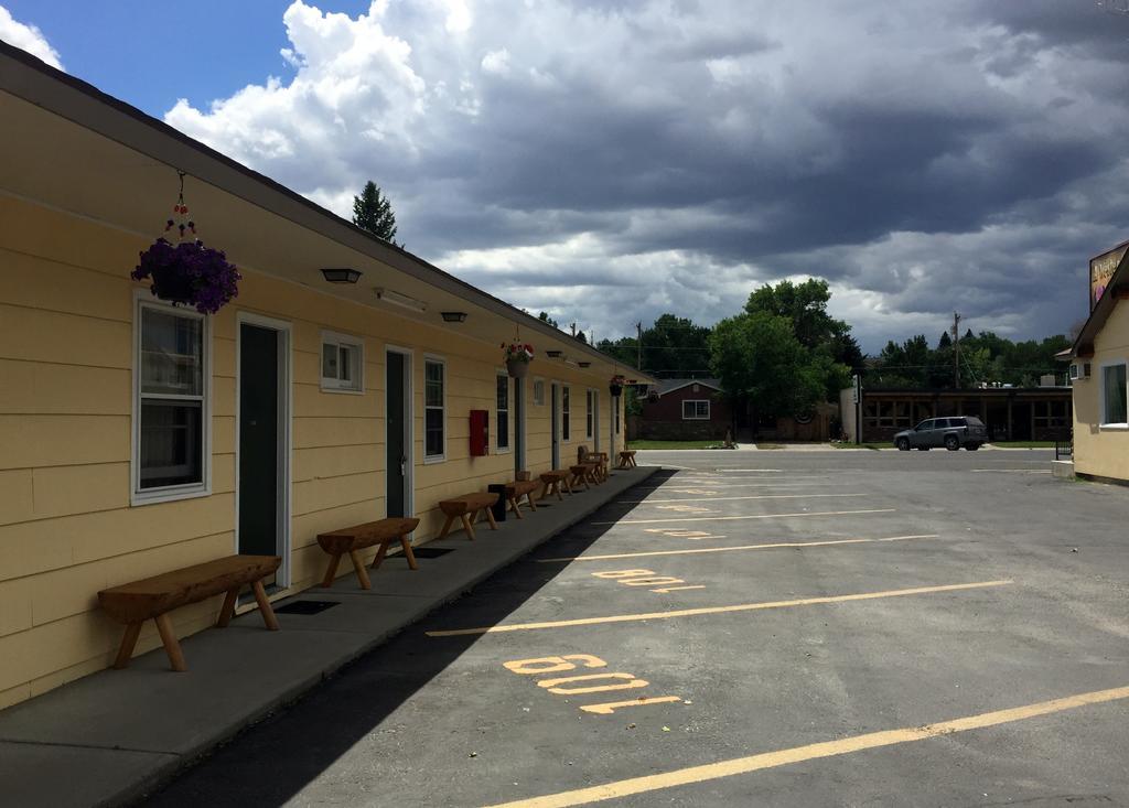 A Western Rose Cody Exterior photo